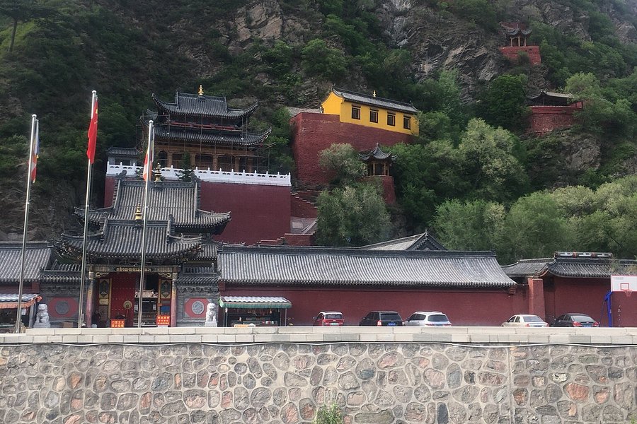 Qixian Temple image