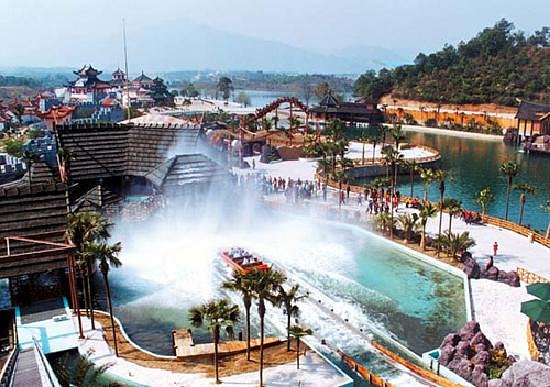 Guilin Merryland Resort image