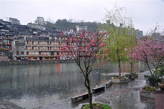 Dacheng Hall of Fenghuang image