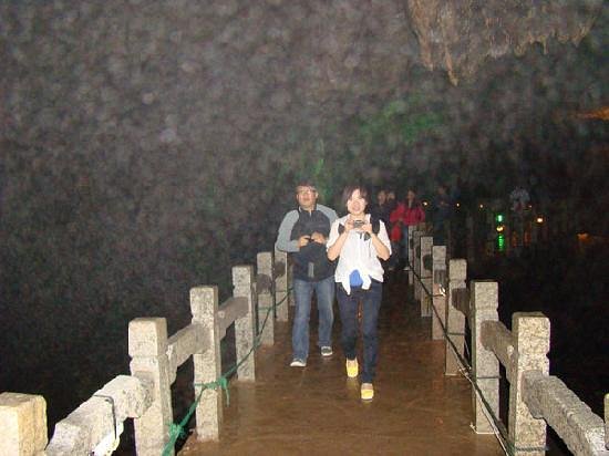 Baxian Cave of Guilin image