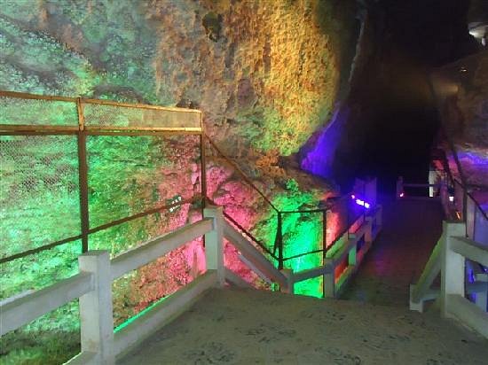 Mt. Fuxi Xuehua Cave Scenic Resort image