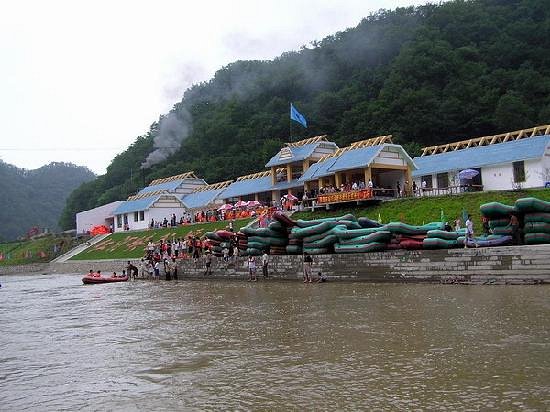 Honghe Valley Rafting Tourism Area image