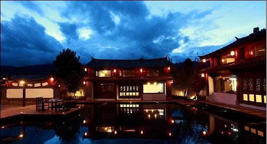 Huamei Holiday Xueshanju Hotel, hotel em Lijiang