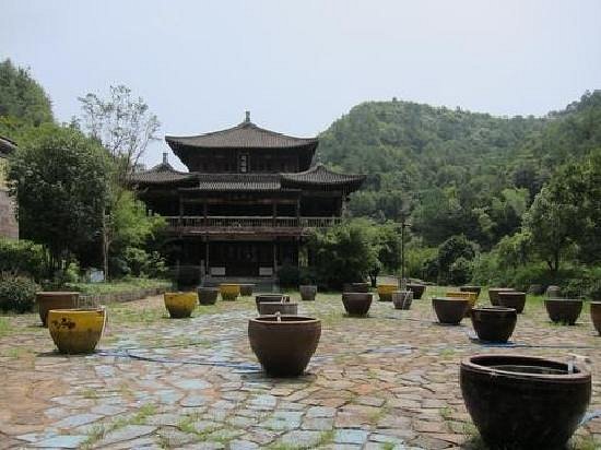 Chongyang Palace of Xinchang image