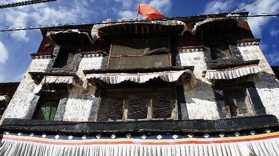 Muru Temple image