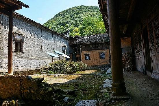 Baojing Ancient Village image