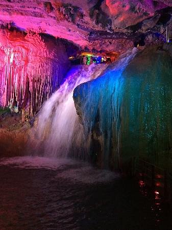 Nielong Cave of Pingxiang image
