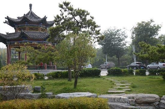 Taiyuan West Mountain Ecological Garden image
