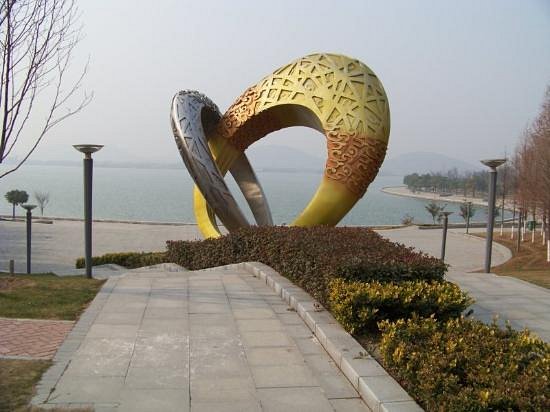 Dalong Lake image