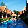 Bangtao Village Resort, hotel in Phuket