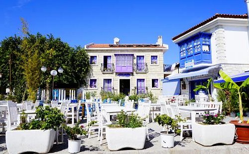 the 9 best bars clubs in alacati turkish aegean coast