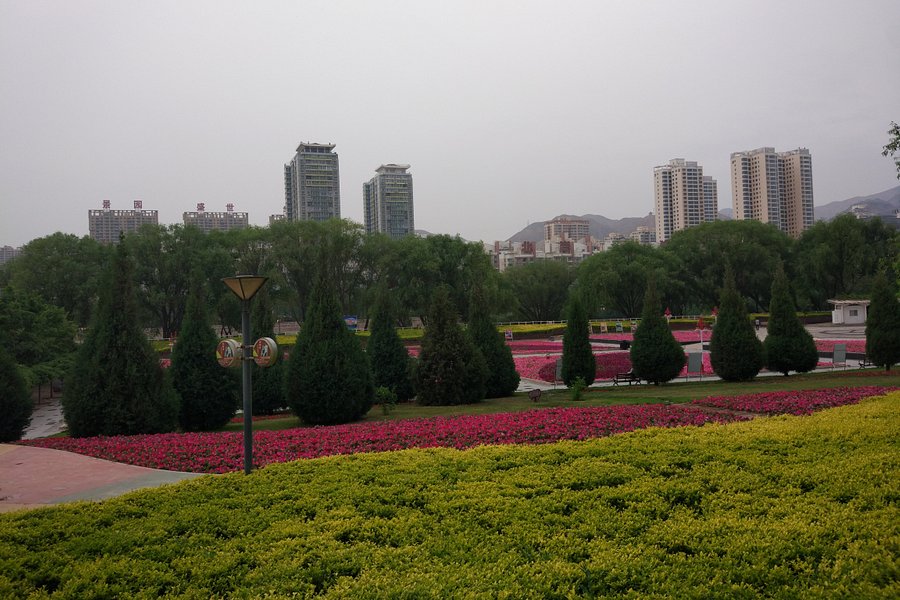 Green Corridor Scenic of Binhe Road image