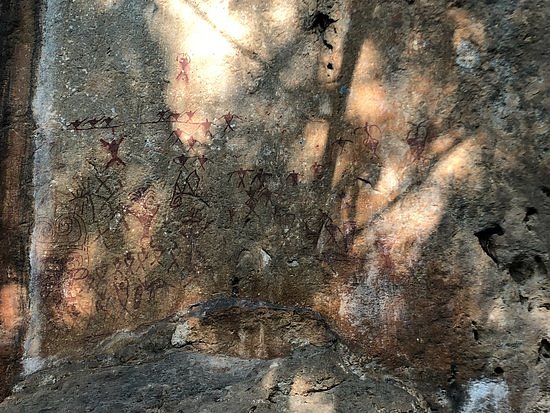 Cangyuan Rock Paintings image