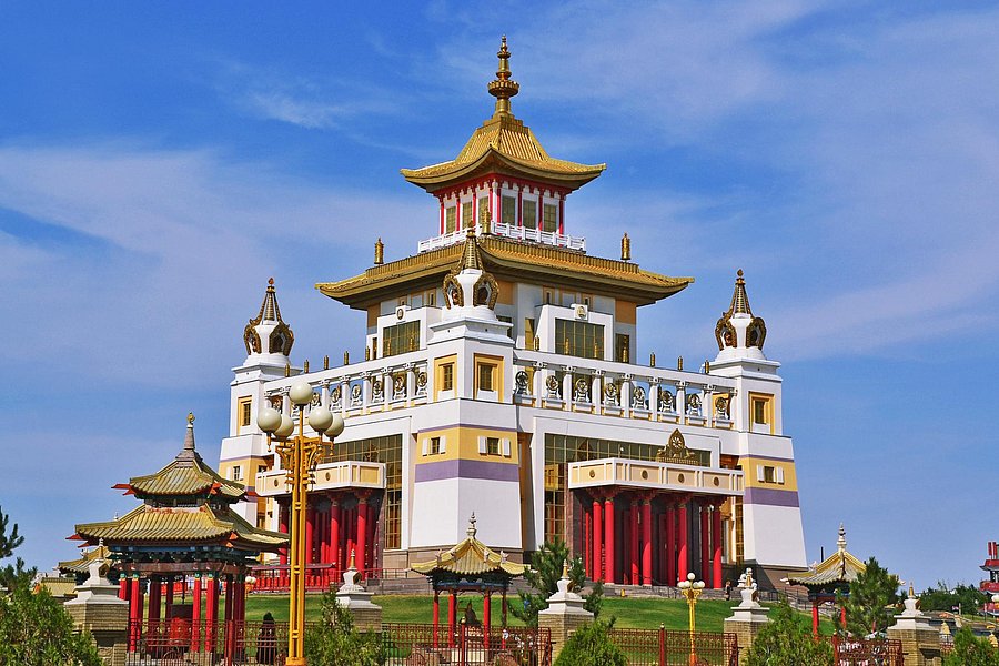 Buddha Shakyamuni Golden Abode image
