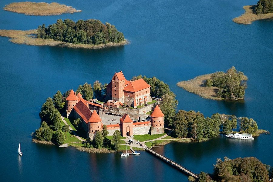 Trakai Island Castle Museum image