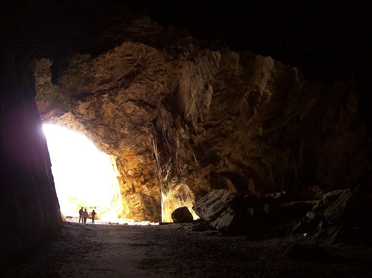 Cavernas y cueva del toro image