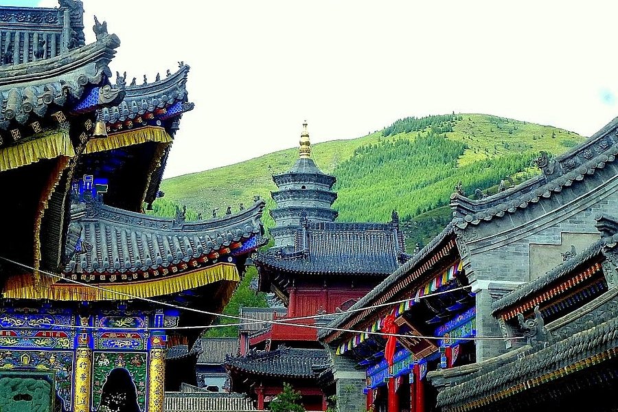 Wutai Shan (Five Terrace Mountain) image