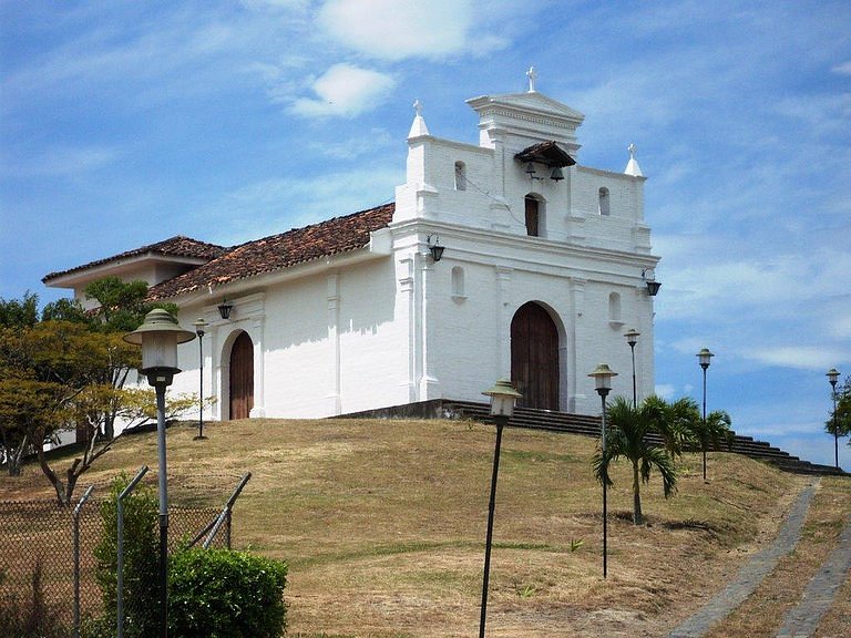 Ermita Nuetra Señora De Las Lajas image