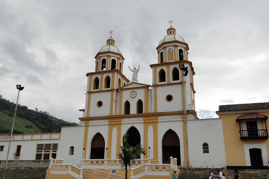 Iglesia de San Juan Bautista image