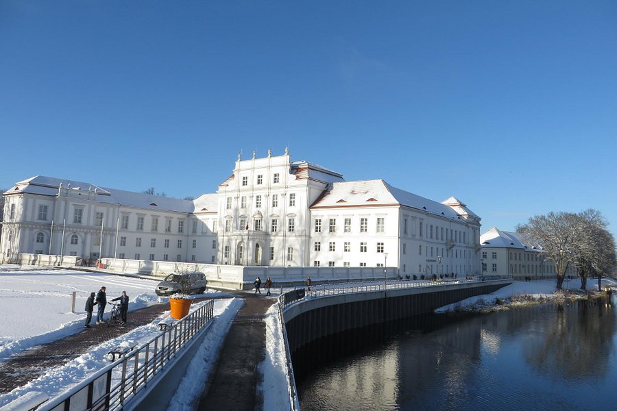 Oranienburg Palace image