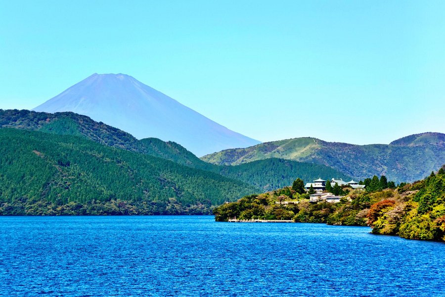 Lake Ashinoko image