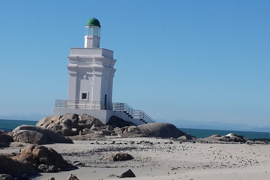 Stompneus Point Lighthouse image