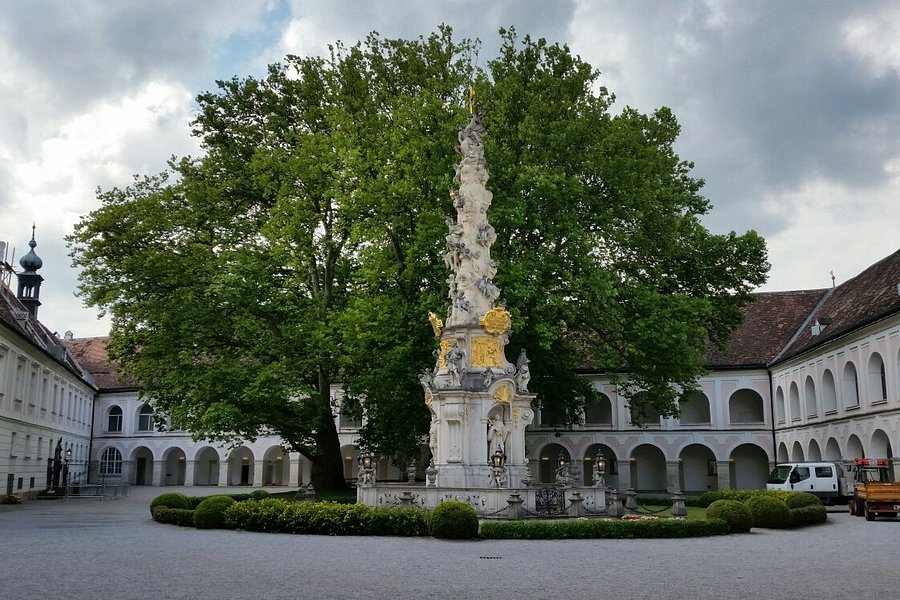 Heiligenkreuz Abbey image