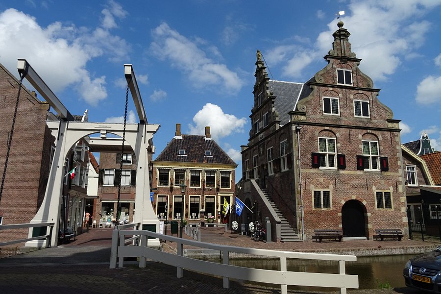 Raadhuis en Waag De Rijp uit 1630 image