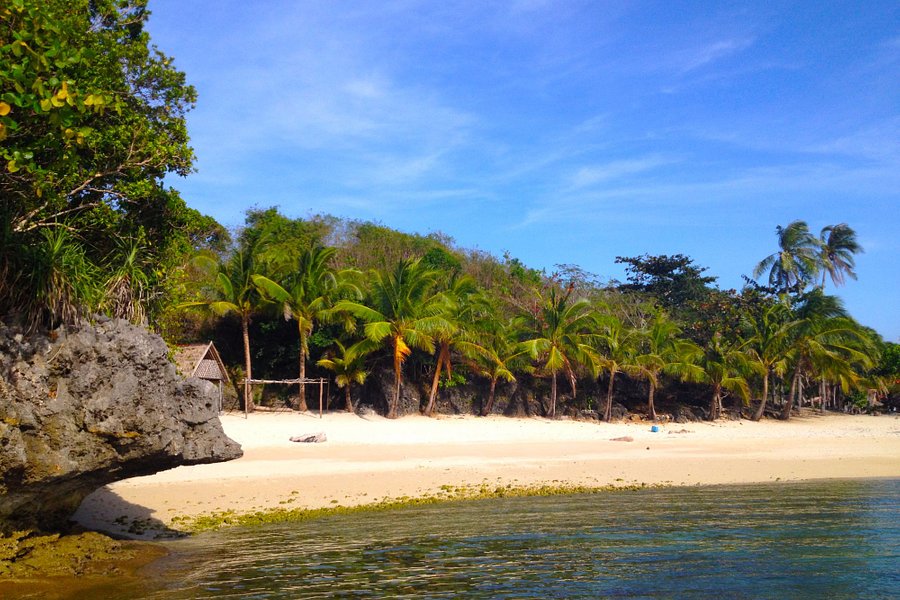 Tatlong Pulo Beach image