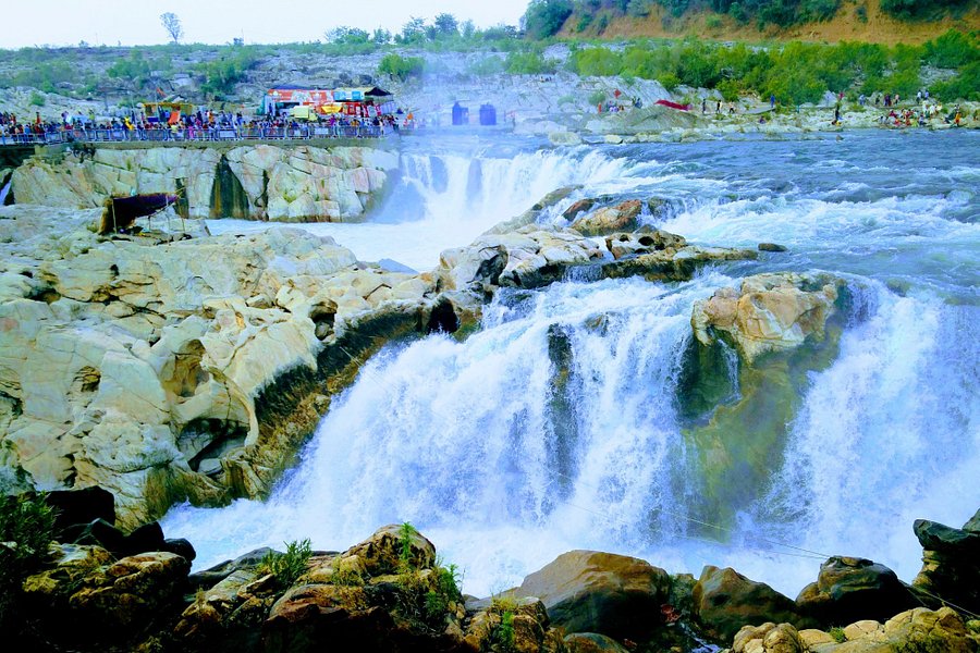 Dhuandhar Falls image