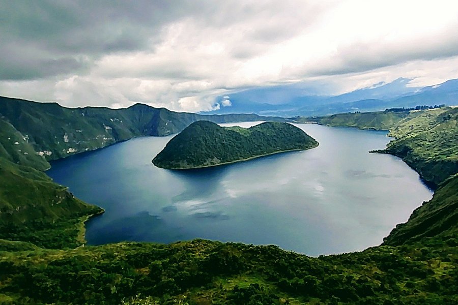 Cuicocha Lake image