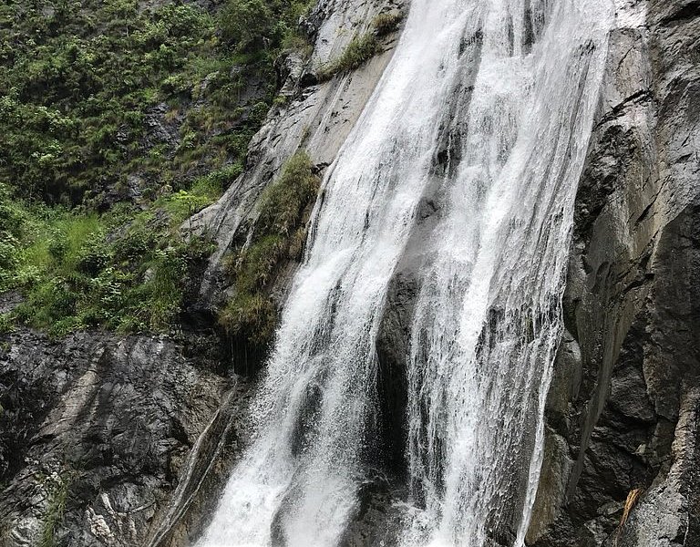 Mwalalo Waterfalls image