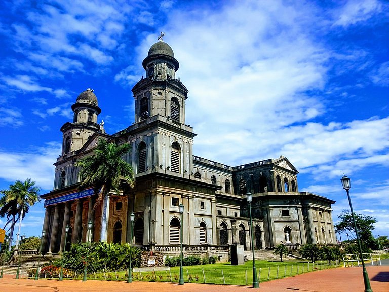 Antigua Catedral de Managua image