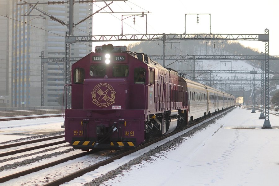 Saemaeul Express train image