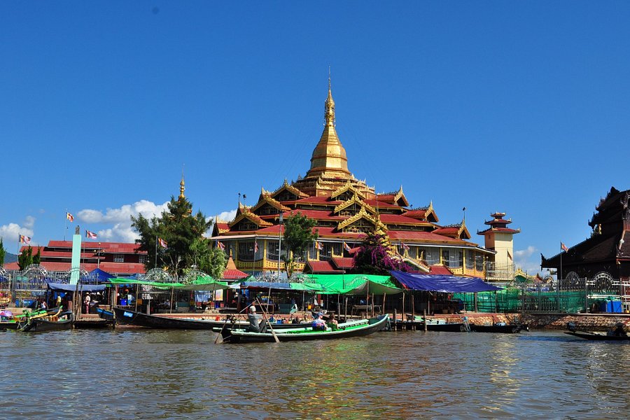Hpaung Daw U Pagoda image