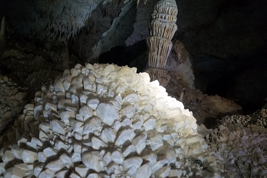 Crystal Ball Cave image