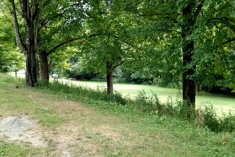 Round Hill Park image