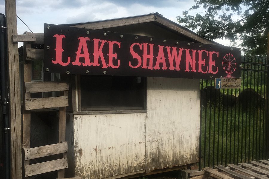 Lake Shawnee Abandoned Amusement Park image