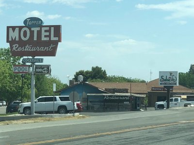 Hotel photo 13 of Topper's Motel.