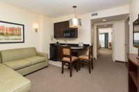 Hotel photo 40 of Ramada Plaza by Wyndham Orlando Resort & Suites Intl Drive.