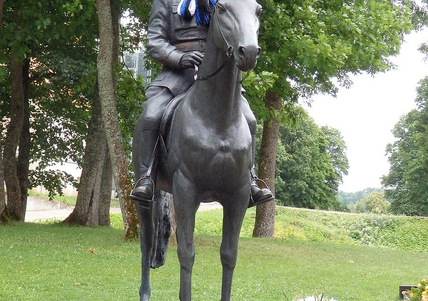 Equestrian statue of General Johan Laidoner image