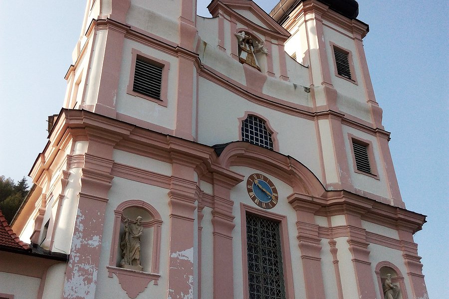 Wallfahrtskirche und Passionistenkloster Maria Schutz image