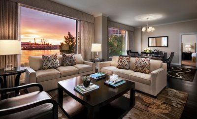 Hotel photo 2 of Fairmont Waterfront.