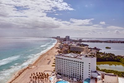 Hotel photo 3 of Royalton CHIC Cancun, An Autograph Collection All-Inclusive Resort - Adults Only.