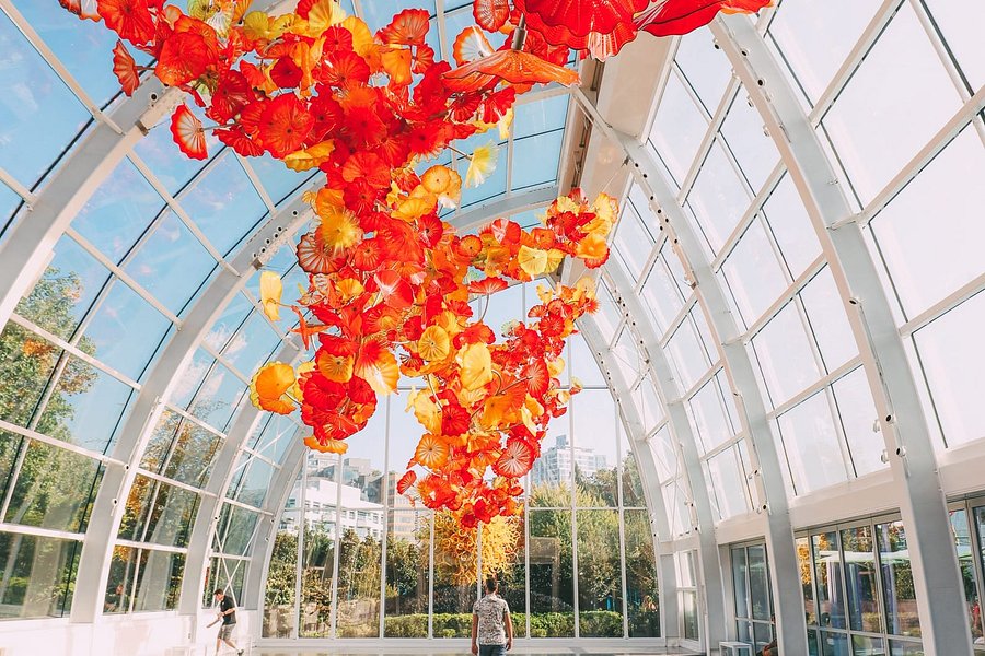 Chihuly Garden and Glass image