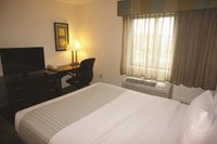 Hotel photo 14 of La Quinta Inn & Suites by Wyndham Boston Somerville.
