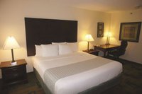 Hotel photo 21 of La Quinta Inn & Suites by Wyndham Boston Somerville.