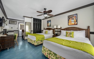 Hotel photo 11 of Caliente Tropics Resort.