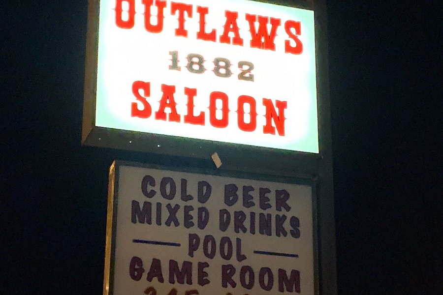 Outlaws 1882 Saloon image