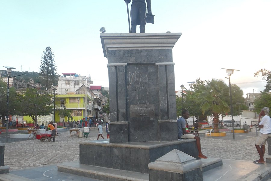 Jean-Jacques Dessalines Statue image